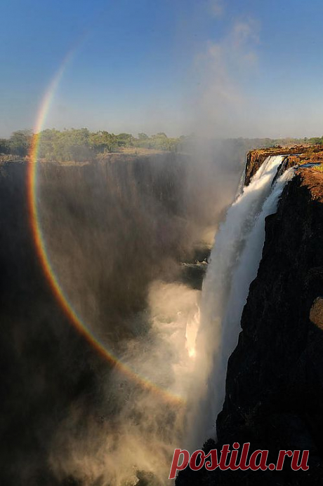 Водопад Виктория с Rainbow | Удивительные Фотографии - Furkl.Com