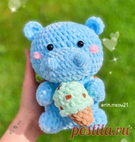 Бегемот и его мороженое крючком. Амигуруми схемы и описания. Автор: @rin.meow21 | IRINELY.ART