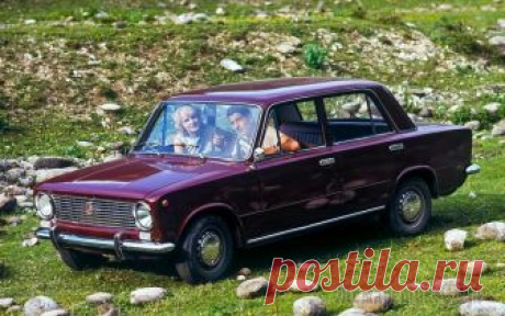 «Копейка» — копия Fiat 124? Ищем десять отличий Про ВАЗ‑2101 написано несчетное количество страниц и, казалось бы, все давно известно. И все же мнение, что «копейка» — практически точная копия седана Fiat 124, распространено столь же широко, как су...