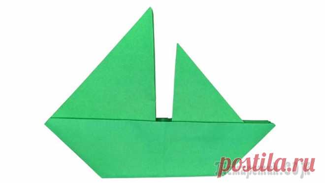 Как сделать кораблик из бумаги. Легкий способ как сделать оригами корабль В этом видео я делаю не сложное оригами - кораблик из бумаги. Все что нам понадобится это лист бумаги формата 15*15 см. и немного времени. Бумажный кораблик - это замечательная поделка! Она развивает ...