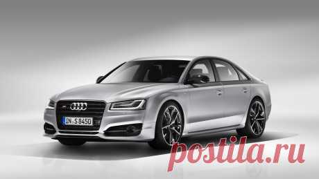 Смотри! Audi S8 2018 модельного года Audi S8 2018 представляет собой флагманский седан от немецкого автопроизводителя, который открыто заявляет о своем превосходстве и может легко соперничать