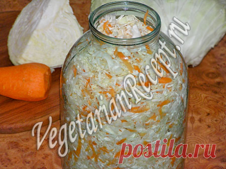 Квашеная капуста в рассоле - хрустящая, вкусная, в банке, рецепт с фото