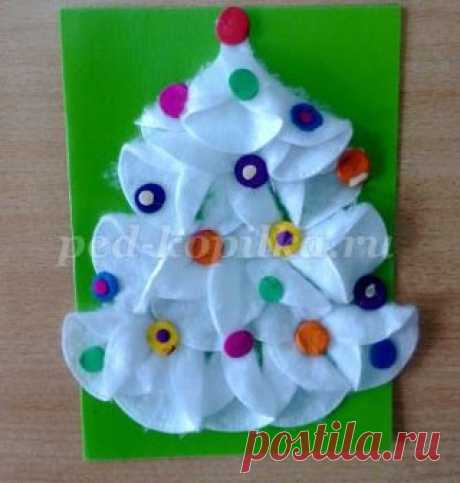  🎅 НОВОГОДНИЙ ВЕНОК ИЗ БУМАГИ СВОИМИ РУКАМИ 🎄 🎅 Красивый новогодний венок можно сделать своими руками из одноразовой картонной тарелки и цветной бумаги.