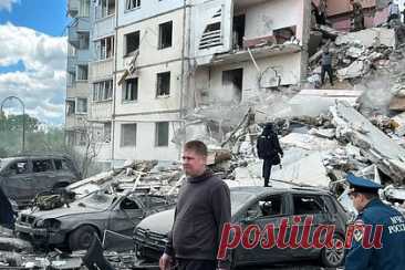 На месте обрушения дома в Белгороде провели минуту тишины