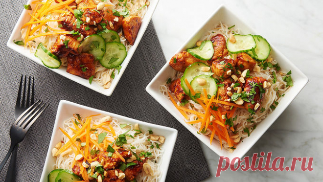What We’re Making For Dinner This Week: January 1 Make the most of your weeknight meals with easy one-pot chili mac, slow-cooker honey garlic chicken and Dr. Pepper pulled pork. You won't be sorry, promise!