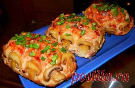 Курица, запеченная с фаршем и грибами | Вкуснолог...
