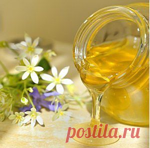 Медовая настойка молодости.. 
1 стакан морковного сока смешиваем с таким же количеством свекольного сока и соком черной редьки. В получившуюся смесь добавляем 1 стакан меда + 5 капель настойки прополиса.

Переливаем готовую смесь в стеклянную посуду, накрываем крышкой и ставим в темное место на 2 недели.
Медовую настойку принимаем 3 раза в день по 1 столовой ложке до еды.

Если регулярно принимать медовую настойку в течение месяца, то ваша кожа станет молодой и упругой.