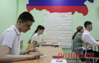 В Москве резервный день для сдачи ЕГЭ по математике назначили на 1 июля. Такое решение принято из-за объявления 26 июня нерабочим днем в Москве