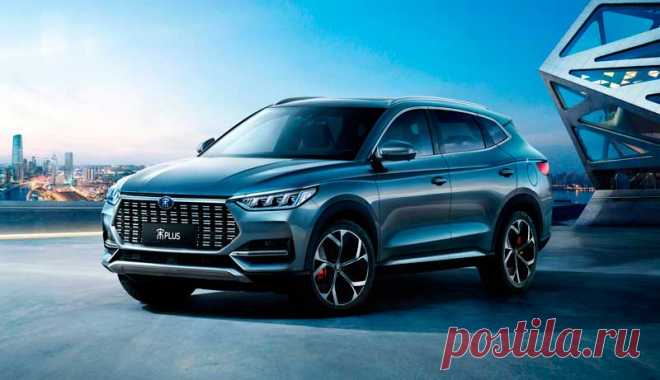 Китайский кроссовер BYD Song Plus характеристики
