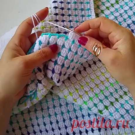 (2) Facebook