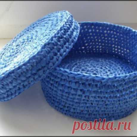 Корзинка из пакетов крючком, Сетки крючком, Тапочки за два часа, Шикарный пуловер или безрукавка , красивый узор, Снуд и шапочка, Варежки, вязанные крючком, Вяжем лохматую разноцветную мочалку, Узор для шапочки спицами, Шикарная кайма, Идеи новогодних при