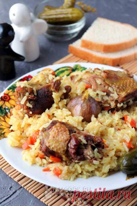 Плов из гуся — рецепт с фото на Русском, шаг за шагом. Плов из гуся - вкуснейшее блюдо для сытного семейного обеда или ужина. #рецепт #плов #обед #ужин #гусятина #рецепты