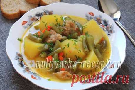 Стручковая фасоль с мясом и картошкой в мультиварке Стручковая фасоль с мясом и картошкой в мультиварке – очень вкусное и сытное блюдо, которое придется по вкусу всем членам семьи.