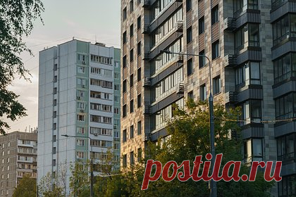 Россиянам назвали способы обойти новые правила посуточной сдачи квартир. Новые правила посуточной сдачи квартир, законопроект с которыми Госдума приняла в первом чтении, можно обойти. Лазейки, которые позволят это сделать, назвала россиянам исполнительный директор Гильдии управляющих компаний в ЖКХ Вера Москвина. Можно заключить долгосрочный договор и называть всех арендаторов гостями.