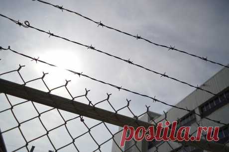 AP: в США вышла на свободу последовательница убийцы Чарльза Мэнсона. Женщина провела в тюрьме 52 года.