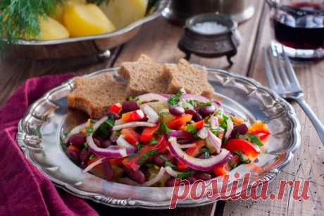 Салат с фасолью и солеными огурцами рецепт с фото пошагово - 1000.menu