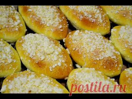СЛАДКИЕ БУЛОЧКИ с ВАРЕНЬЕМ и ПОСЫПКОЙ (Вишня, Айва)  | Очень Нежные | Sweet Buns Тесто:
Пшеничная мука - 500 гр.
Молоко - 250 мл.
Дрожжи (сухие) - 7 гр. (20 - 23 гр. свежих)
Куриные яйца - 1 шт.
Сахар - 110 гр.
Сливочное масло - 80 гр.
Ванильный сахар - 8 гр.
Соль - щепотка



Посыпка (штрейзель или кондитерская крошка):
Пшеничная мука - 50 гр.
Сахар - 2,5 ст. л.
Ванильный сахар - 4 гр.
Сливочное масло - 30 гр.with Jam and Grit