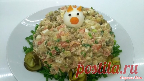 Оливье с тунцом-невероятно вкусно!! Предлагаю приготовить всеми любимый салат Оливье, но не много отойти от традиционного рецепта и приготовим Оливье с тунцом. Этот салат станет отличной находкой для вашего праздничного стола