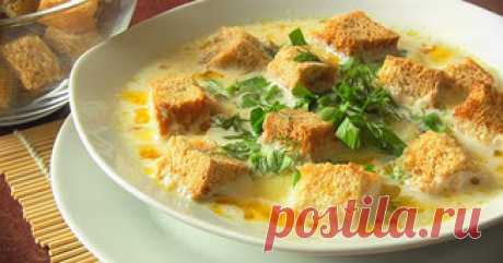 Этот сырный суп сможет приготовить каждый. А по вкусу — само совершенство!