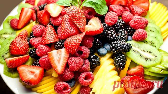 Download Wallpaper 1920x1080 Berries, Fruits, Cutting, Plate Full HD 1080p HD Background