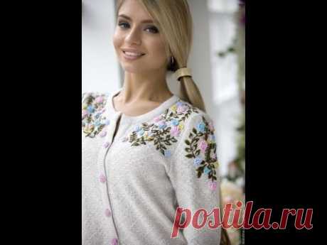 Вышивка по трикотажу. Embroidery in knitwear. - YouTube Очень красивые вязаные платья и костюмы, украшенные вышивкой. Вышивка крестиком, вышивка бисером, вышивка рококо. Автор Олеся Масютина. Магазин Олеси Масютин...