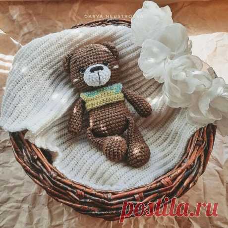 Мишутка в кофточке крючком: мастер-класс - AmiguRoom