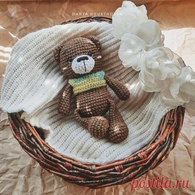 Мишутка в кофточке крючком: мастер-класс - AmiguRoom