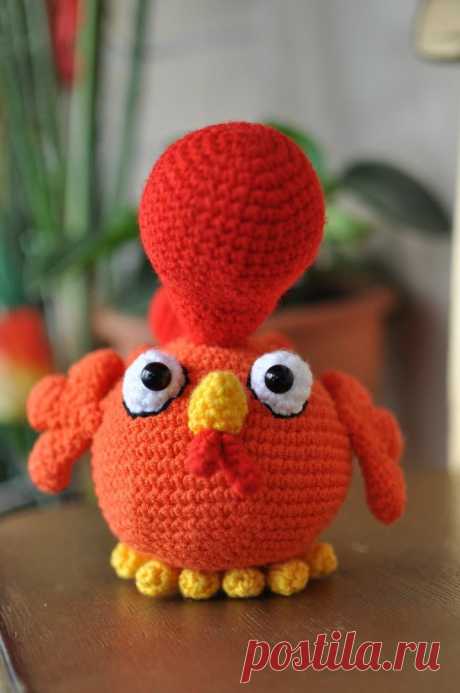 PDF Петушок Петюшка крючком. FREE crochet pattern; Аmigurumi cock patterns. Амигуруми схемы и описания на русском. Вязаные игрушки и поделки своими руками #amimore - Петух, маленький петушок.