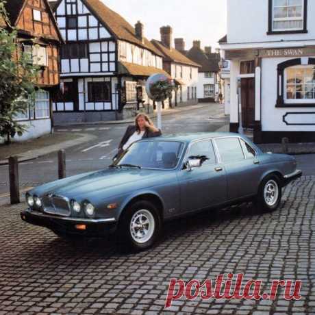 Ретро.
Jaguar XJ North America (Series III) '1979–92