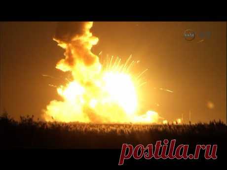 ТАСС: Космос - Ракета-носитель Antares взорвалась во время запуска с космодрома NASA