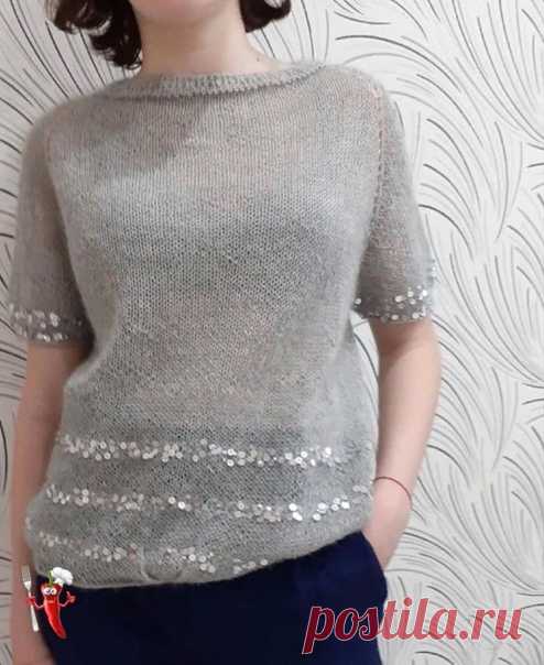 ЧТО ТАКОЕ НУЛЕВОЙ РЕГЛАН И КАК ЕГО ВЯЗАТЬ

Автор: Валя Федосова ilove_knit

Нулевой реглан — это такой вид реглана, при котором на рукав мы оставляем ноль петель. Поэтому такое название. При распределении петель на спинку-перед-рукава, мы выделяем лишь регланные линии. В моём примере (смотрите третье фото) — это 4 петли. А остальное количество петель делим на спинку (1/2 оставшихся петель) и перед (1/2 оставшихся петель).

П.С. Я сейчас не даю точные формулы для расчёта эт...