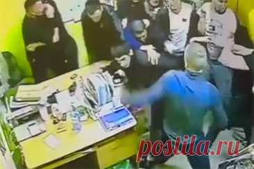 Ушедшие в самоволку срочники устроили драку в ночном клубе в российском городе