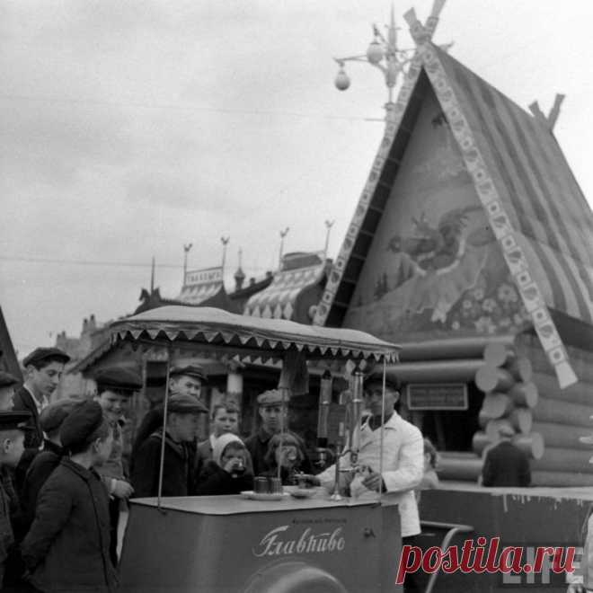 Москва 1947 года глазами американца / Назад в СССР / Back in USSR