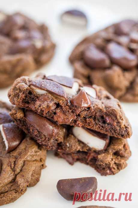 Averie Cooks -