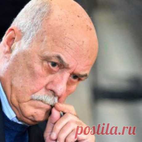 Станислав Говорухин, о Родине Знаете, что такое для меня патриотизм? Нужно относиться к своей родине, как к своей матери. У неё много недостатков. Не всегда она правильно себя ведёт. Но она мать!"
