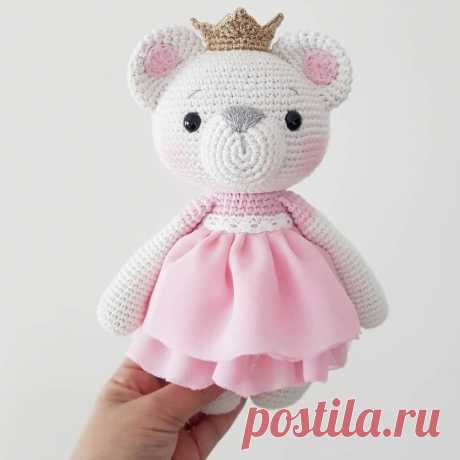AMALOU.Designs в Instagram: «Do you still need a Christmas gift? What about #hollythelittlebear? Thank you @ozlems_crochet for this beautiful picture and version of her…» 4,152 отметок «Нравится», 31 комментариев — AMALOU.Designs (@amalou.designs) в Instagram: «Do you still need a Christmas gift? What about #hollythelittlebear? Thank you @ozlems_crochet for…»