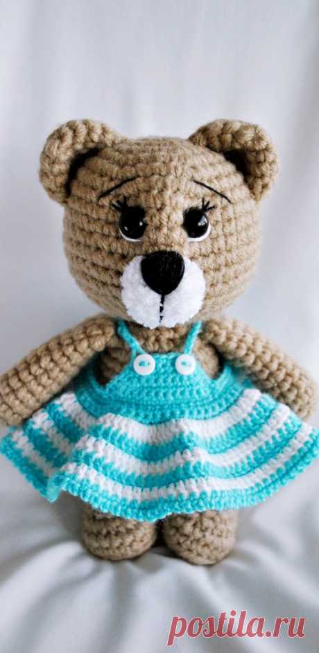 PDF Мишка в платье крючком. FREE crochet pattern; Аmigurumi doll patterns. Амигуруми схемы и описания на русском. Вязаные игрушки своими руками! Медведь, медвежонок, teddy bear, oso, suportar, ours, bär, ayı, niedźwiedź, medvěd, bära. #амигуруми #amigurumi #amigurumidoll #amigurumipattern #freepattern #freecrochetpatterns #crochetpattern #crochetdoll #crochettutorial #patternsforcrochet #вязание #вязаниекрючком #handmadedoll #рукоделие #ручнаяработа #pattern #tutorial #häkeln #amigurumis #diy