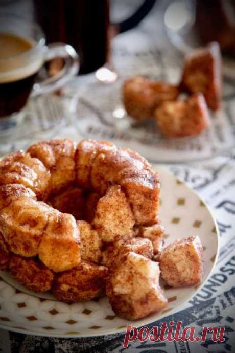 Сладкий обезьяний хлеб (monkey bread) «Ущипни-меня-пирог»