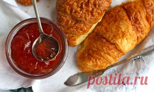 Холодные мясные закуски
Получается очень вкусно, ароматно! Прекрасно подойдет как для утреннего бутерброда, так и как праздничная закуска!