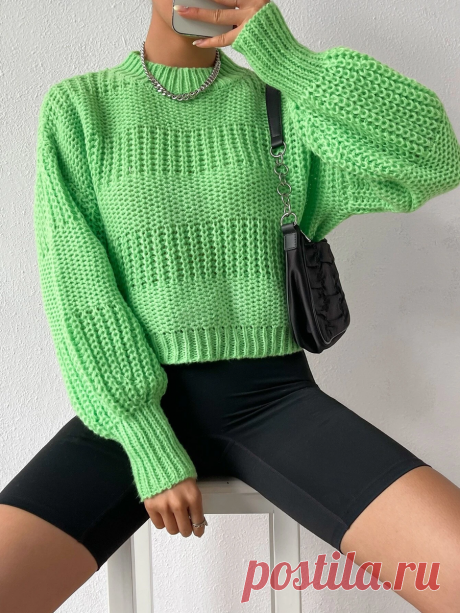 Зеленый свитер с широкими полосами полупатентной резинки и узора &quot;соты&quot; (схема узора)