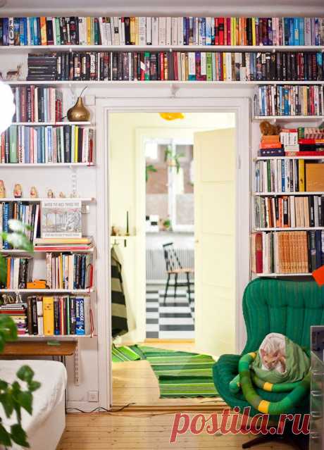 Книгоману на заметку: 30 функциональных и красивых способов хранения книг в квартире
