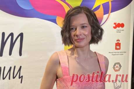 Актриса Екатерина Шпица объяснила, почему считает важным официальный брак. Этот ритуал демонстрирует признание исключительности друг друга, сказала она.