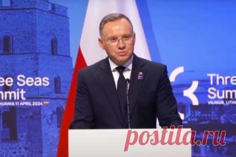 Дуда заявил об отсутствии решений о размещении в Польше ядерного оружия. Ранее глава государства заявил, что Польша готова пойти на размещение на своей территории американского ядерного оружия.