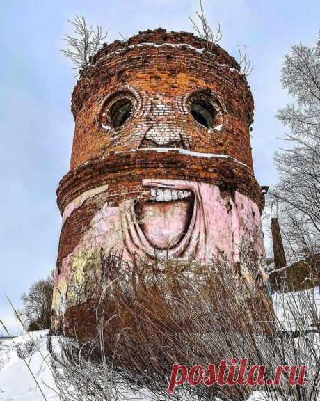 Abandoned water tower in Nizhny Novgorod, Russia - 9GAG