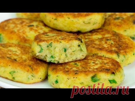 Хотите вкусно перекусить? Идеальный выбор - картофельные оладьи с зеленью и чесноком. | Appetitno.TV