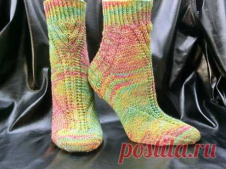 носочки THANKS by Regina Satta Это описание доступно бесплатно (загрузка с cайта Ravelry)