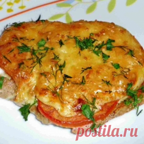 Мясо в фольге с грибами и помидорами