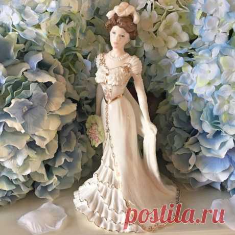 Изящные статуэтки Royal Worcester