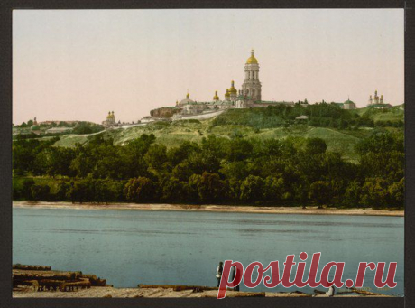 Россия, наши судьбы гнусно скомкав, / История цивилизаций!