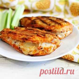 Восхитительная куриная грудка с сыром Блюдо получится очень вкусное сытное.